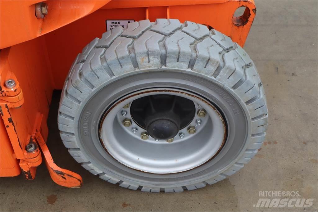 JLG E300AJP Коленчатые подъемники