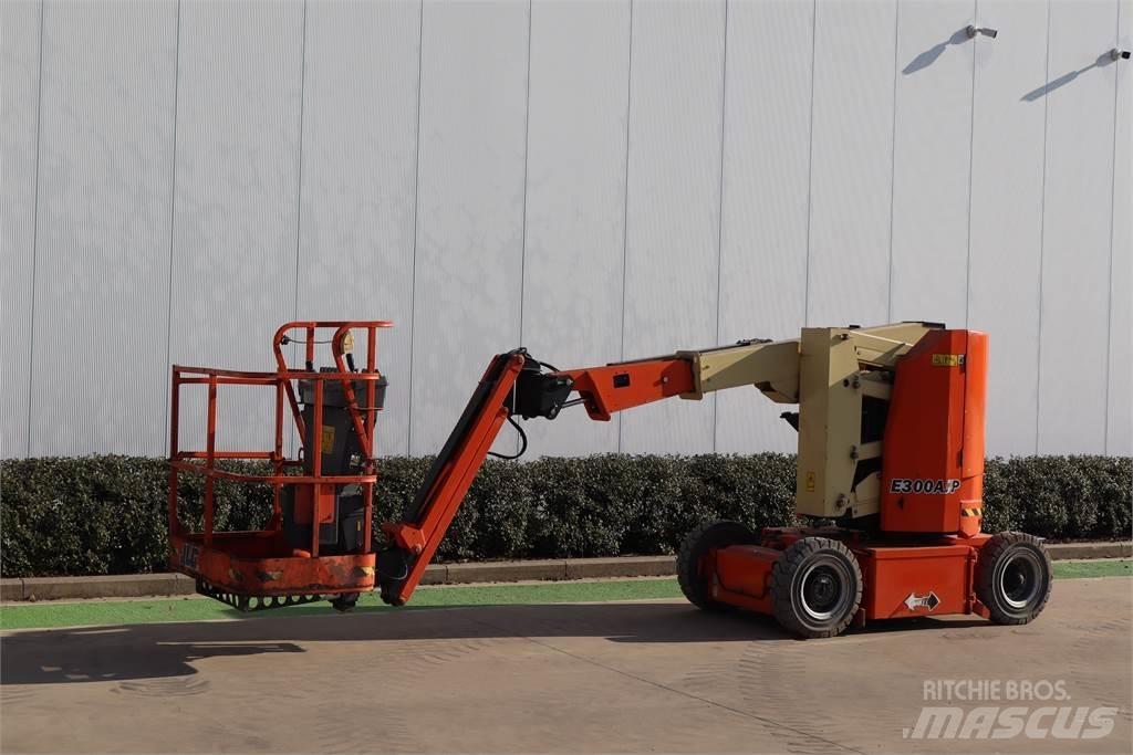 JLG E300AJP Коленчатые подъемники