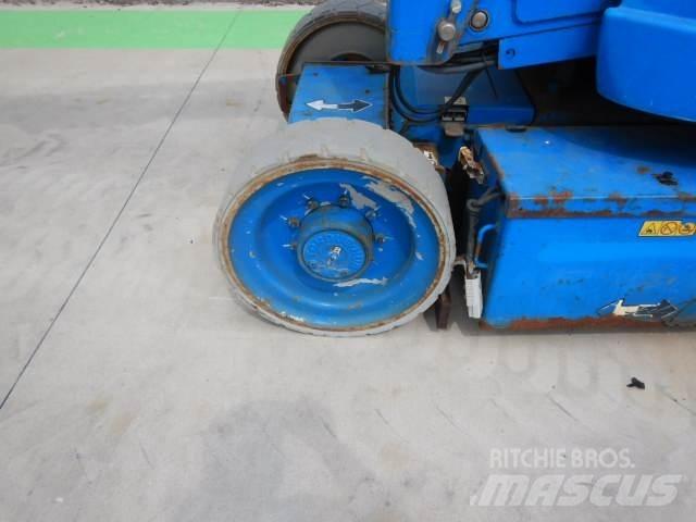 JLG E300AJP Коленчатые подъемники