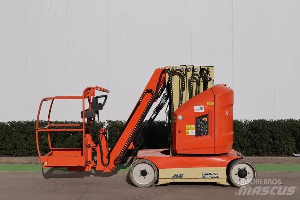 JLG Toucan 12E+ Вертикальные мачтовые подъемники