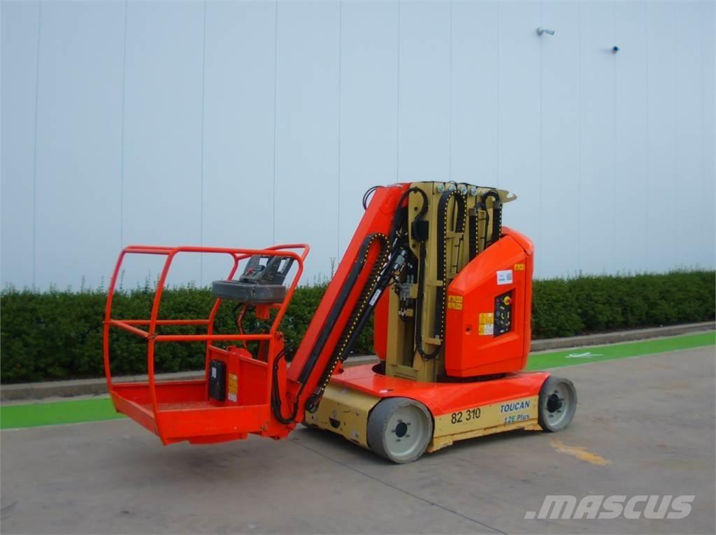 JLG Toucan 12E+ Вертикальные мачтовые подъемники