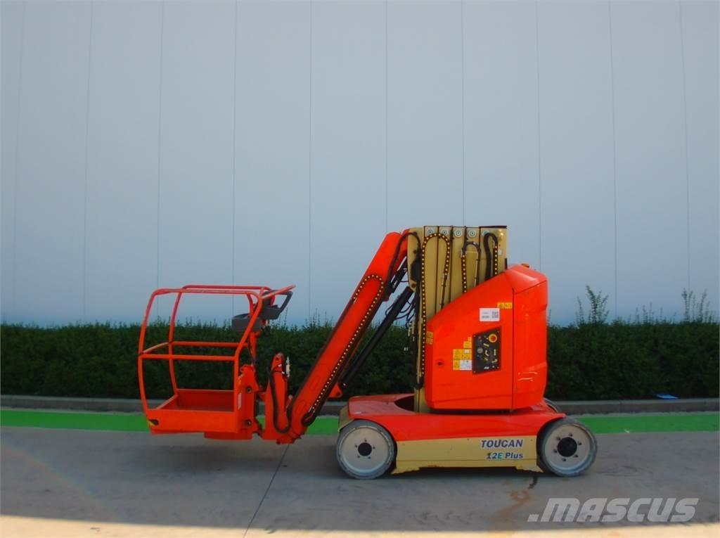 JLG Toucan 12E+ Вертикальные мачтовые подъемники
