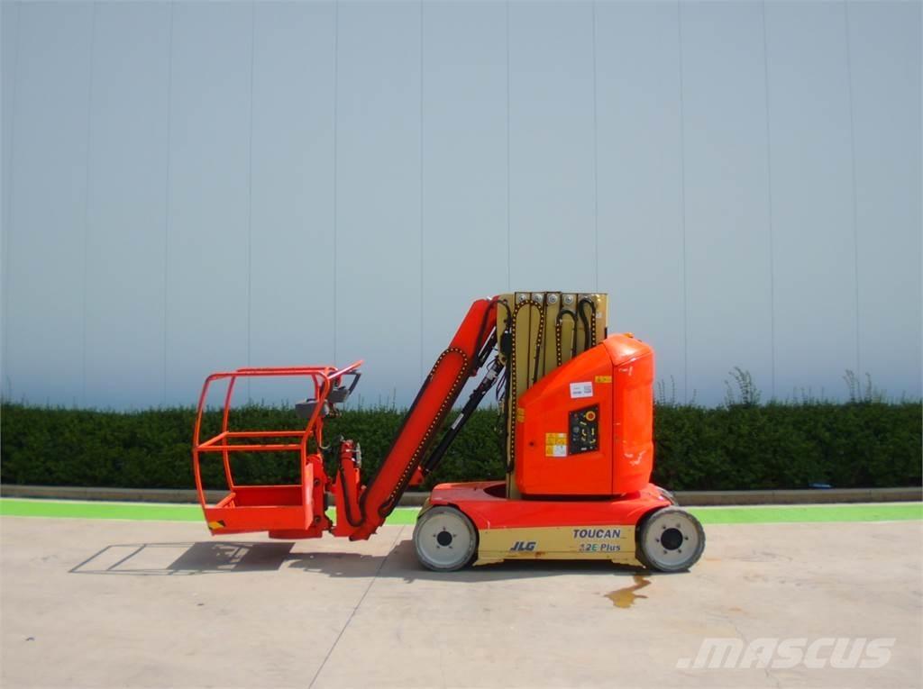 JLG Toucan 12E+ Вертикальные мачтовые подъемники