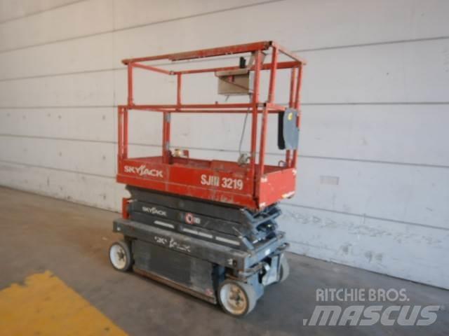 SkyJack SJ3219 Ножничные подъемники