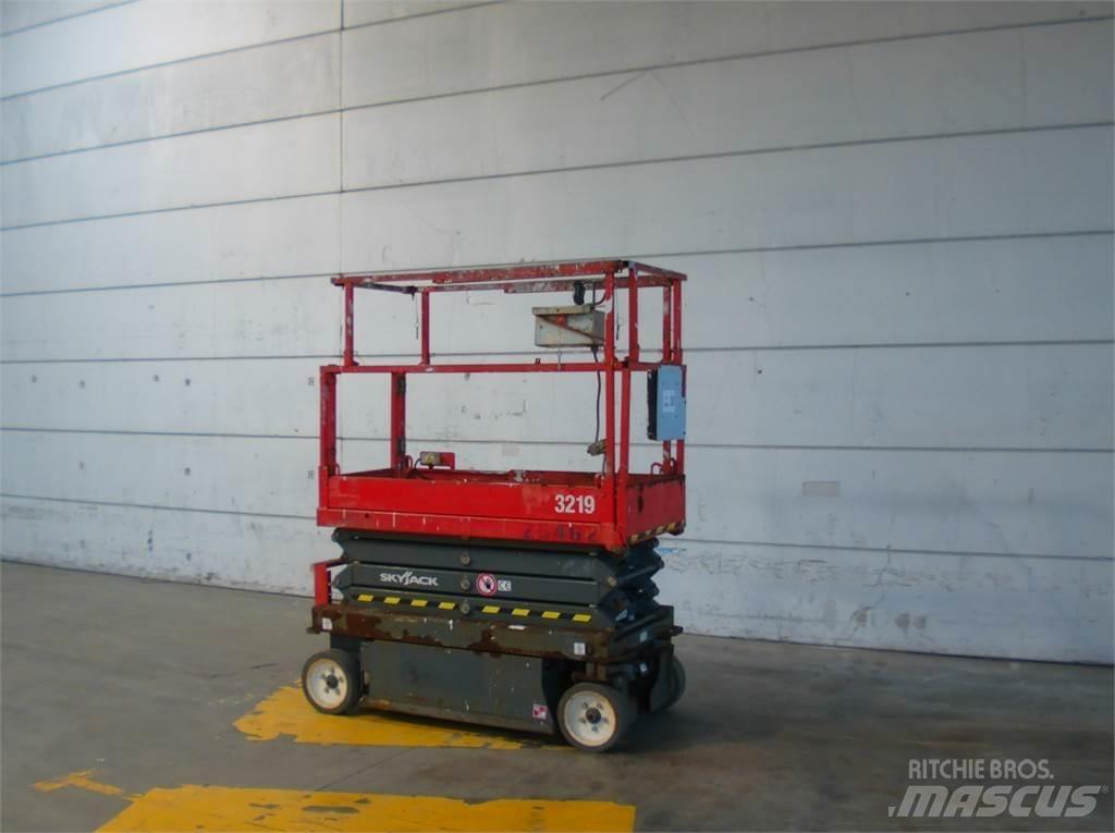 SkyJack SJ3219 Ножничные подъемники