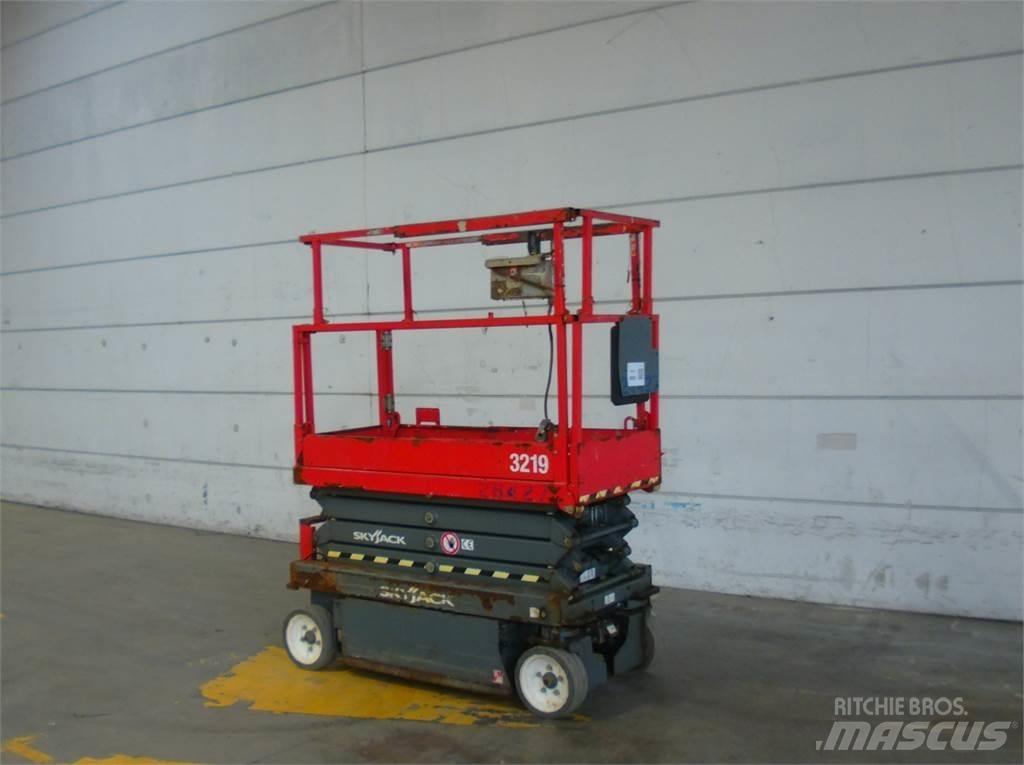 SkyJack SJ3219 Ножничные подъемники