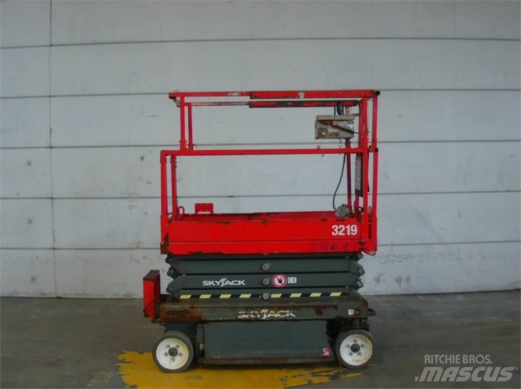 SkyJack SJ3219 Ножничные подъемники