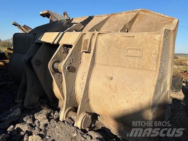 CAT 973D Ковши