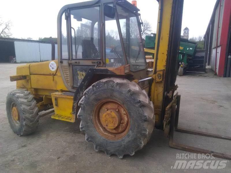 JCB 930 Внедорожные погрузчики