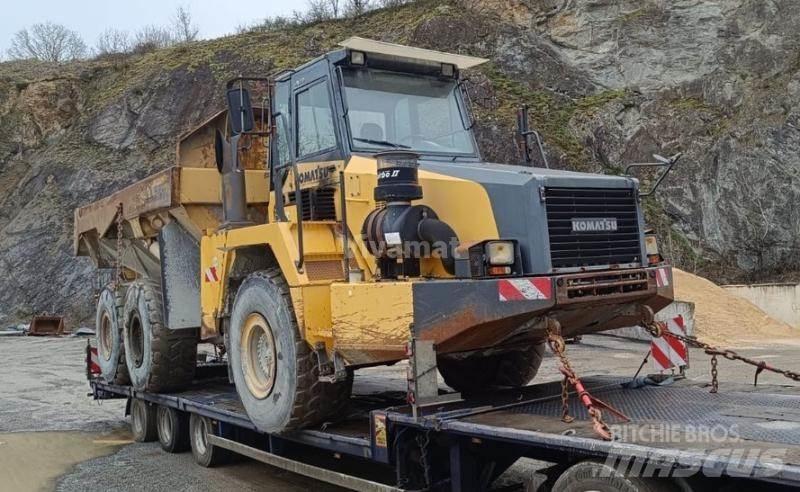 Komatsu HM300-2 Шарнирно-сочленённые самосвалы