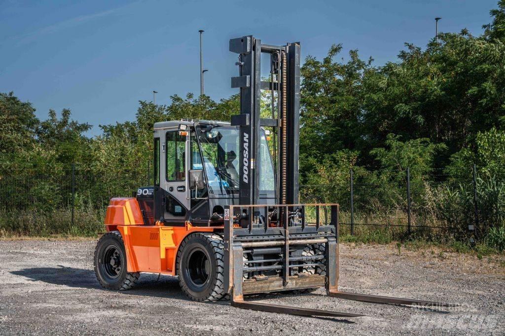 Doosan D 90-S-7 Дизельные погрузчики