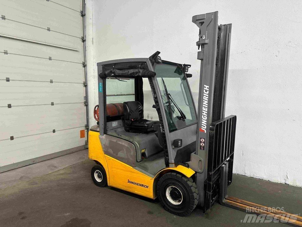 Jungheinrich TFG 316 Газовые погрузчики