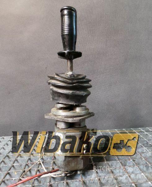 O&K Joystick O&K L45 Гидравлическая система