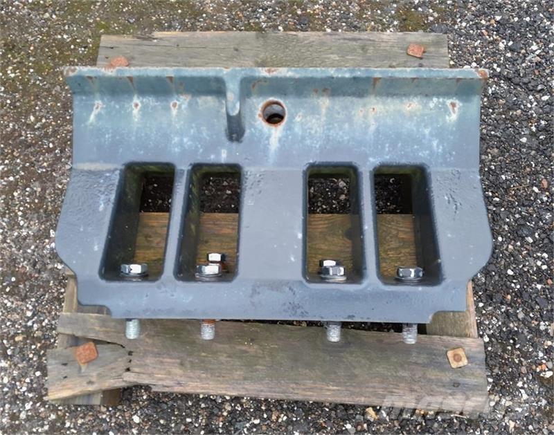  - - - Компоненты для зерноуборочных комбайнов