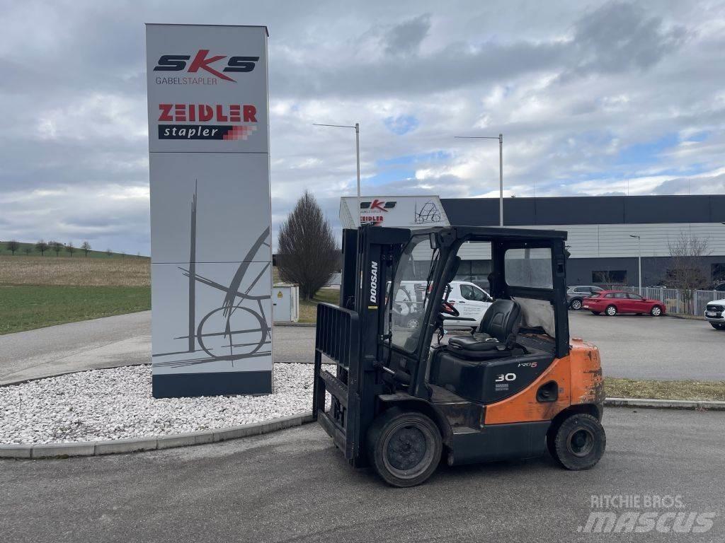 Doosan D30S-5 Дизельные погрузчики