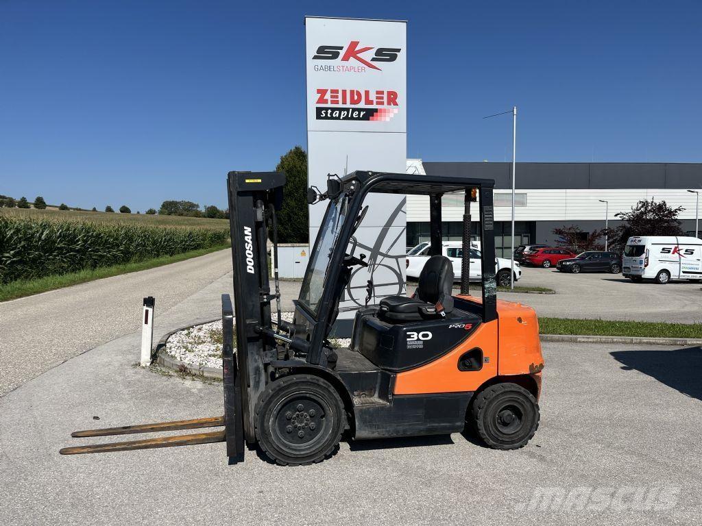 Doosan D30S-5 Дизельные погрузчики