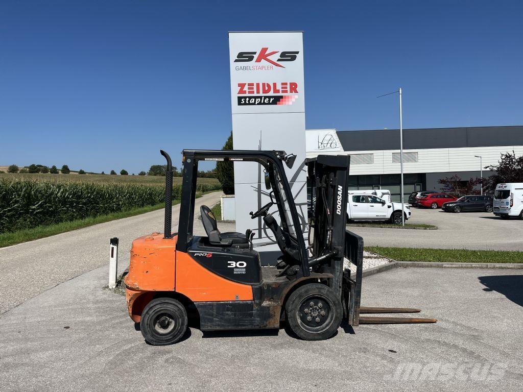 Doosan D30S-5 Дизельные погрузчики