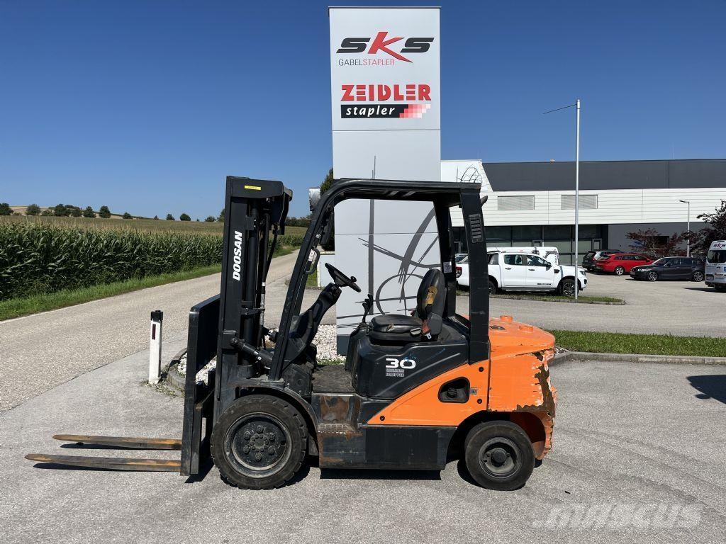 Doosan D30S-7 Дизельные погрузчики
