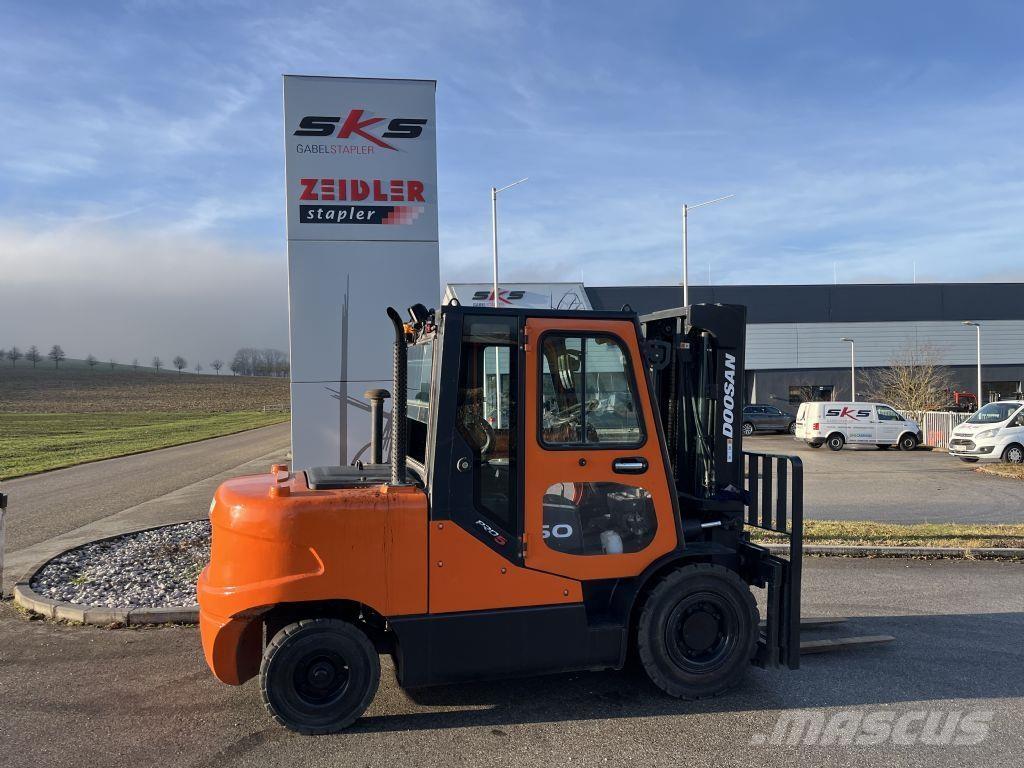 Doosan D50C-5 Дизельные погрузчики