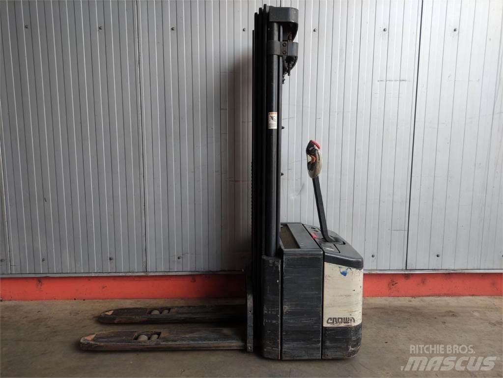 Crown WE 2300-1.6 TT Ручные штабелёры с электроподъёмом