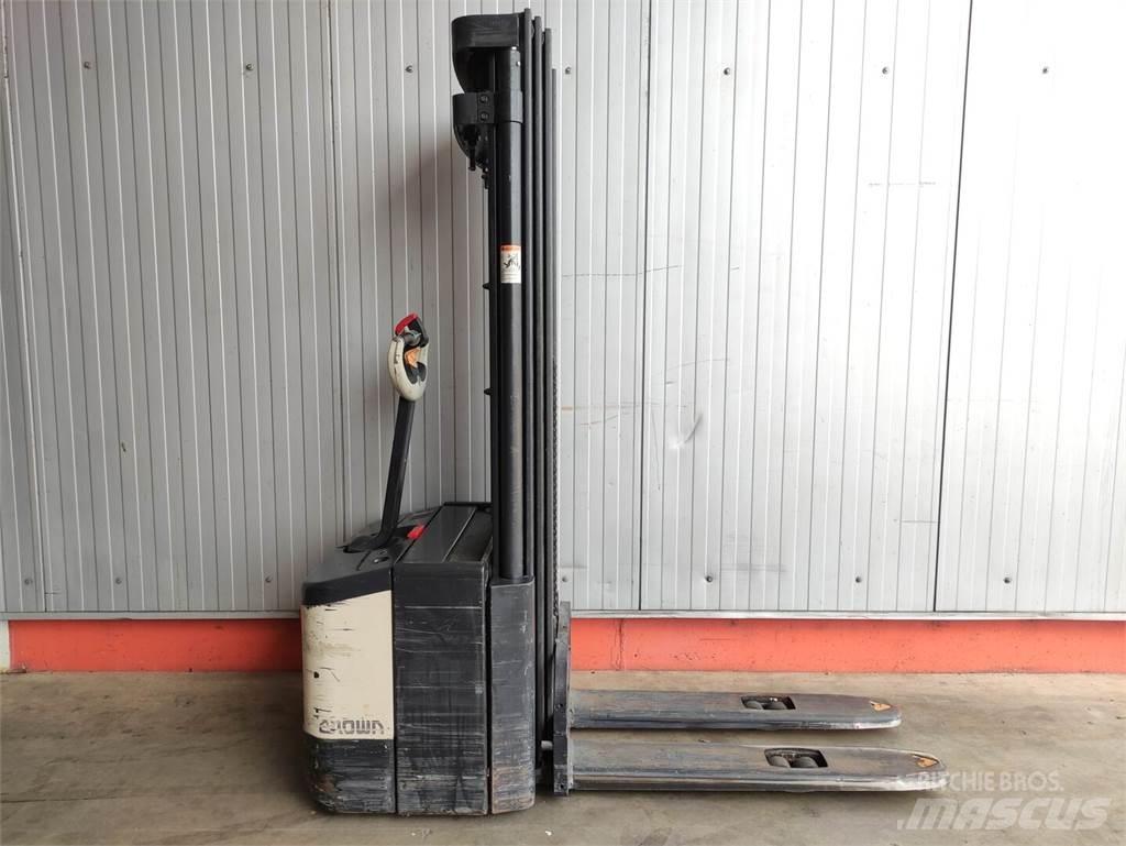 Crown WE2300-1.6-TT Ручные штабелёры с электроподъёмом