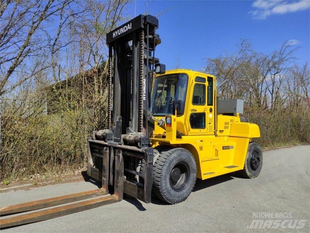 Hyundai 160D-7E Дизельные погрузчики