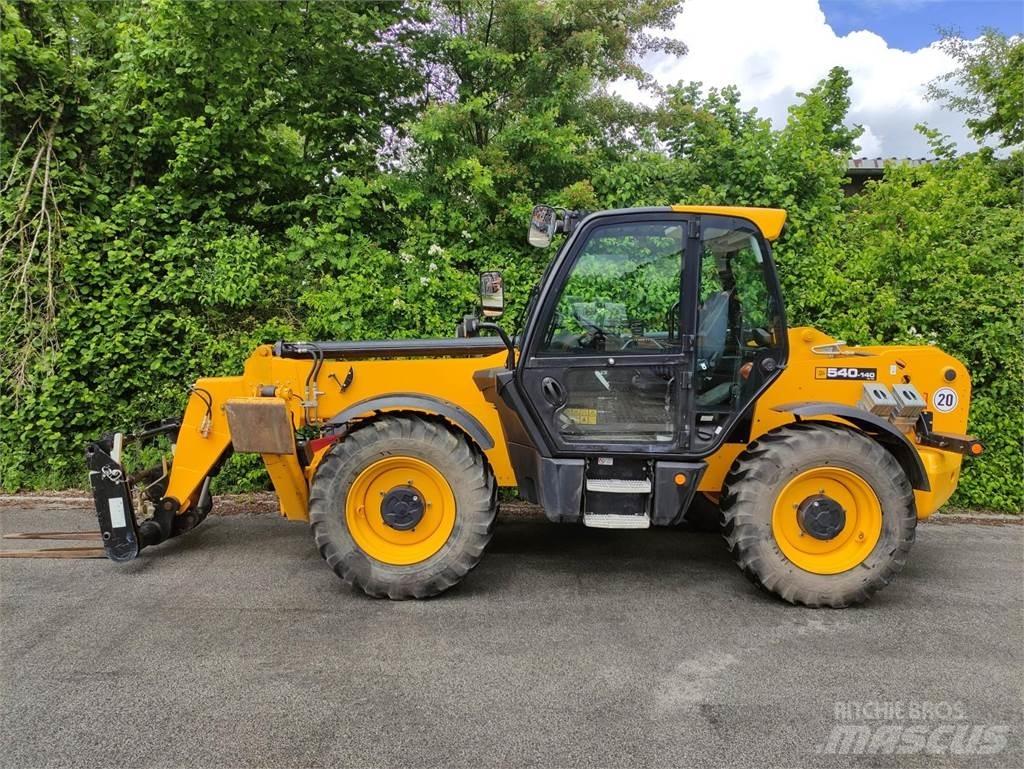 JCB 540V140 Hi Viz Телескопические погрузчики