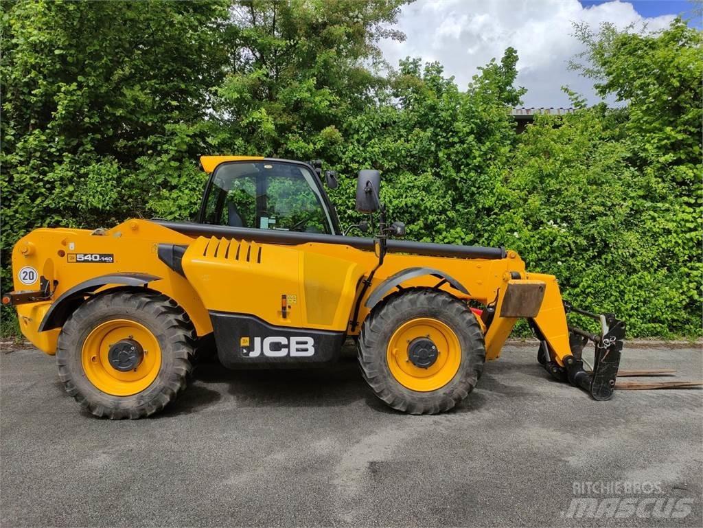 JCB 540V140 Hi Viz Телескопические погрузчики
