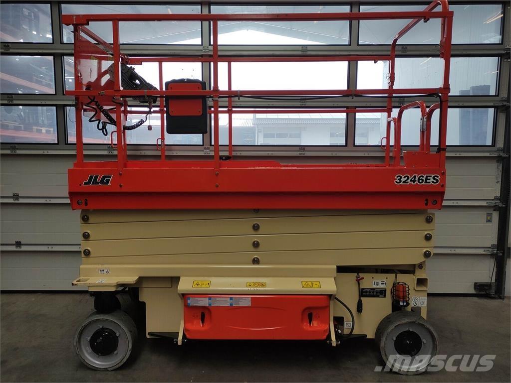 JLG 3246ES Ножничные подъемники