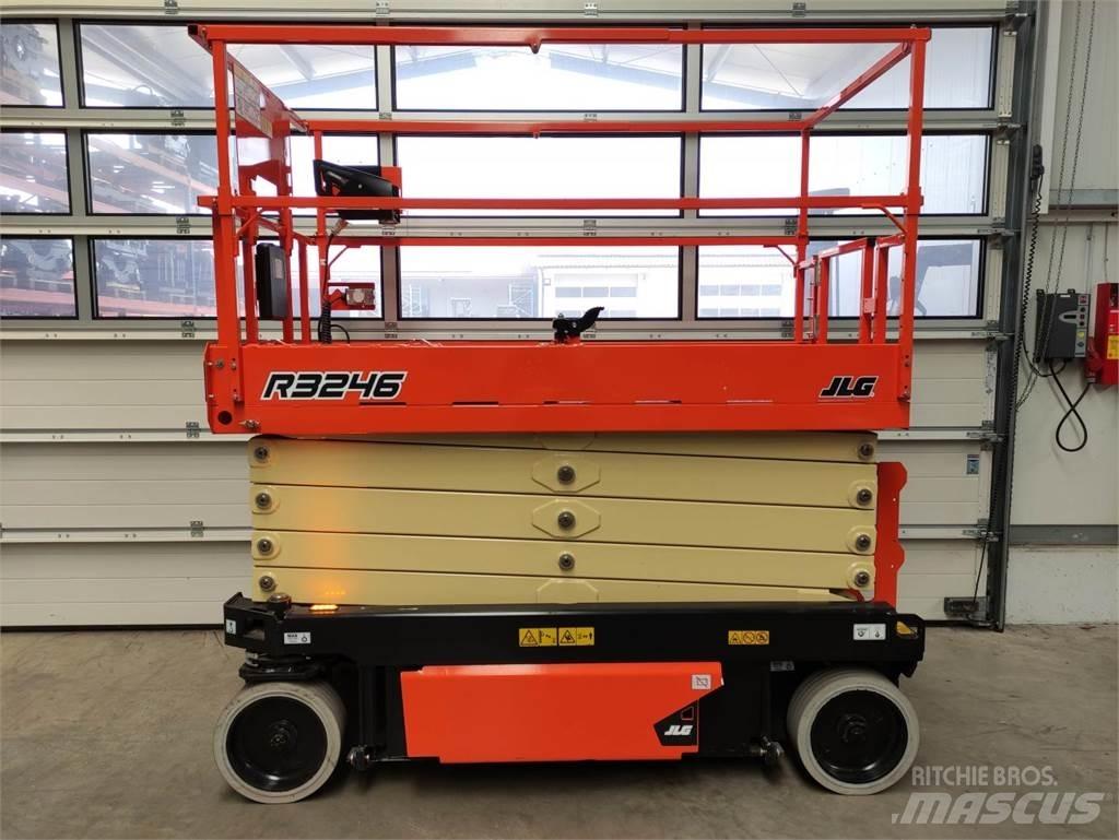 JLG R3246 Ножничные подъемники