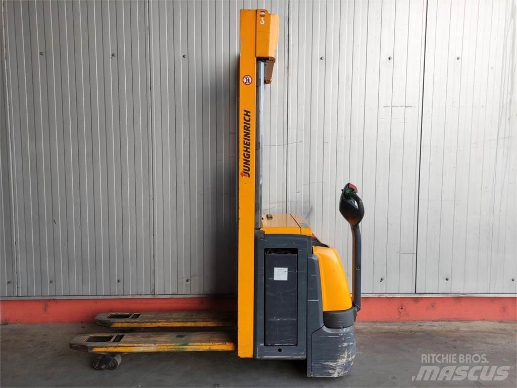 Jungheinrich EJC 212 Z Ручные штабелёры с электроподъёмом