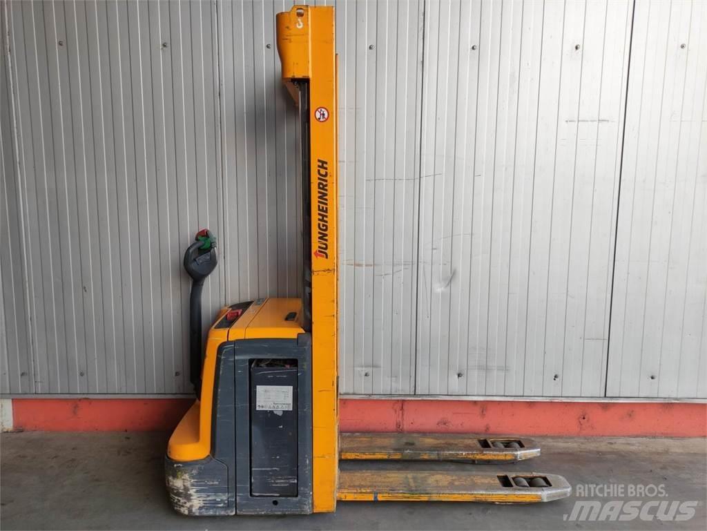 Jungheinrich EJC 212 Z Ручные штабелёры с электроподъёмом