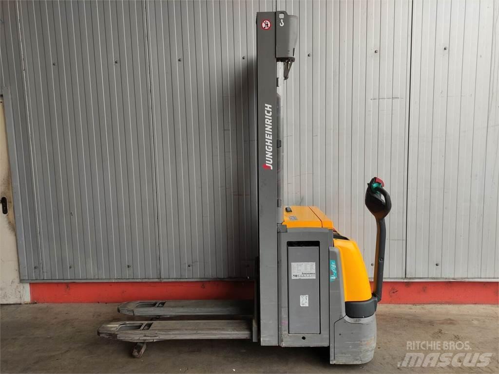 Jungheinrich EJC214Z Ручные штабелёры с электроподъёмом