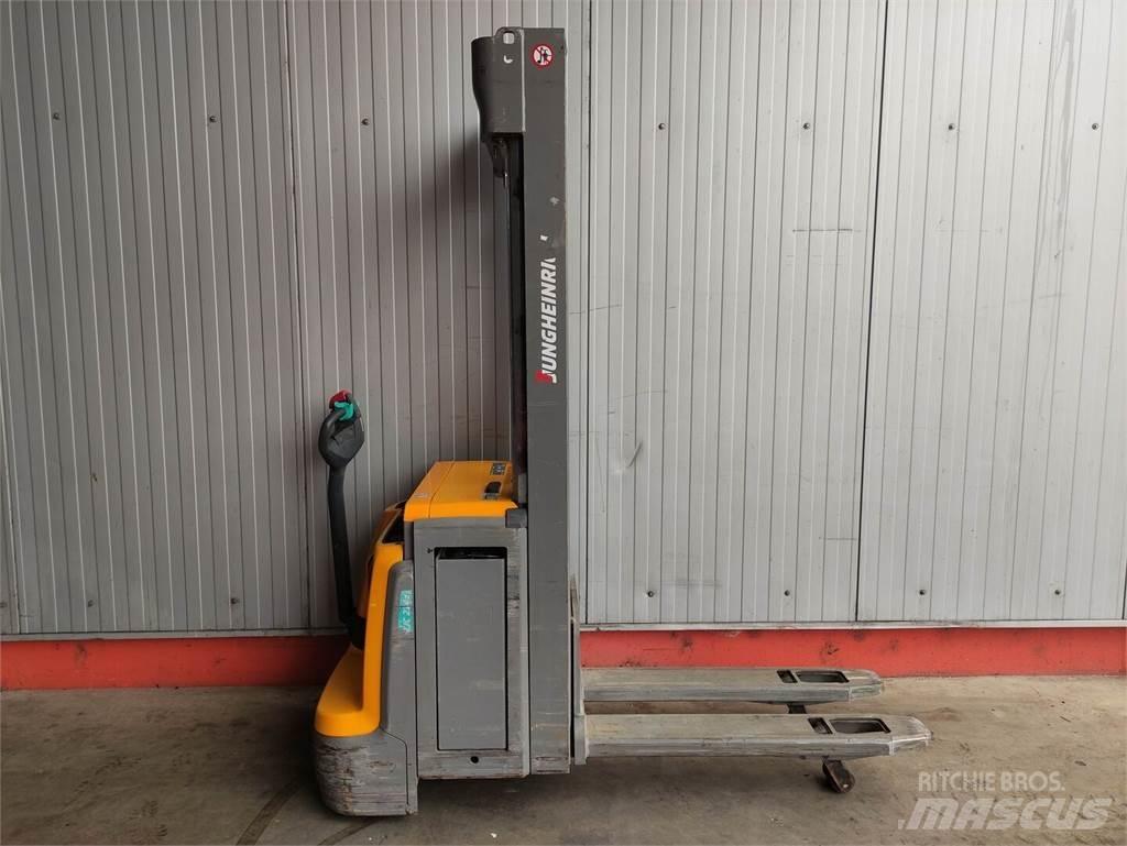 Jungheinrich EJC214Z Ручные штабелёры с электроподъёмом