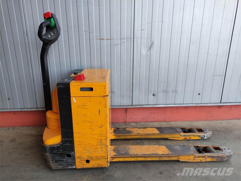 Jungheinrich ELE16G Ручные электрические тележки