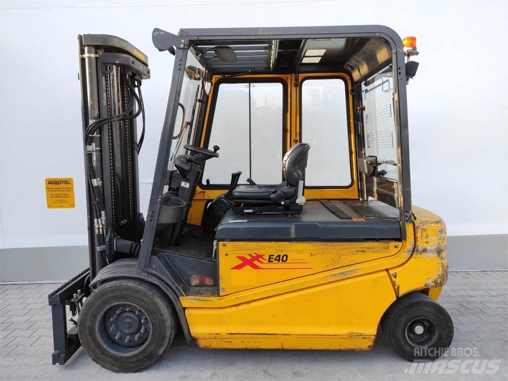 Om-Pimespo XE40 Электропогрузчики