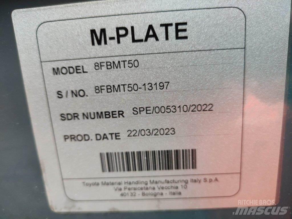 Toyota 8FBMT50 Электропогрузчики