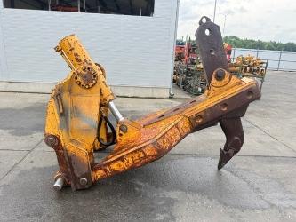 Liebherr PR 742 Ripper
