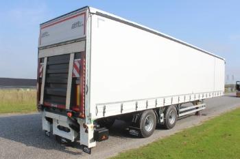 AMT CI200 2 akslet city-gardintrailer med lift