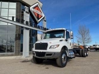 International MV 6X4