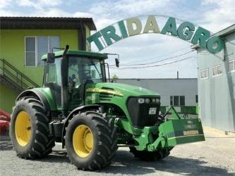 John Deere 7820